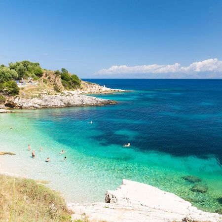 Kassiopi Piazza Suites Exterior photo